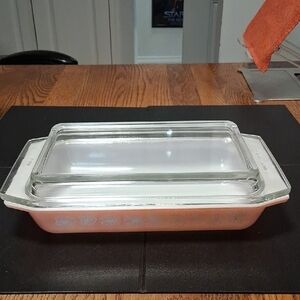 1960's Pyrex Pink Daisy 1 1/4 Qt Casserole Dish 548-B  "Mint Condition"